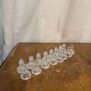 16 pcs. Glass Pawn Replacement Chess Pieces 8‎ Frosted & 8 Clear Glass